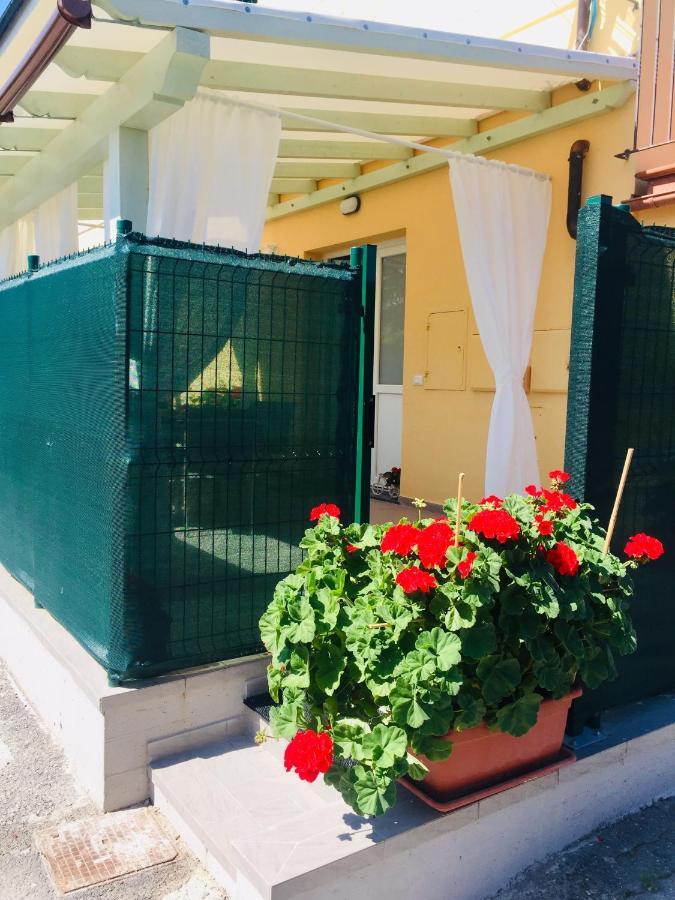 Casa Alba Apartment Лука Екстериор снимка